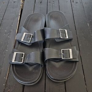 UGG Men's 11 Black Sandals with Silver Buckles Slides Wainscott